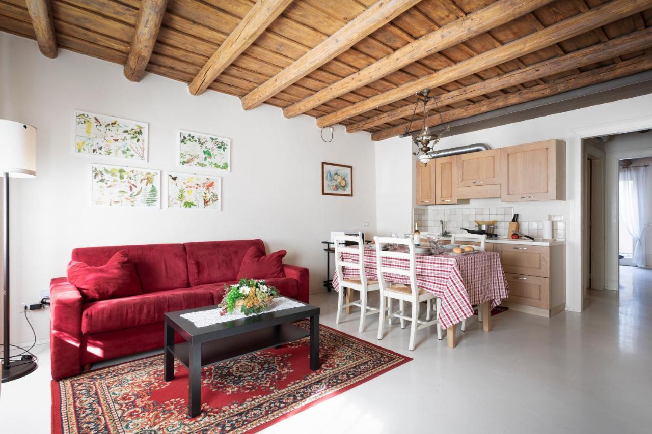 Corte Dei Soavi Suites - Apartments ソアーヴェ エクステリア 写真