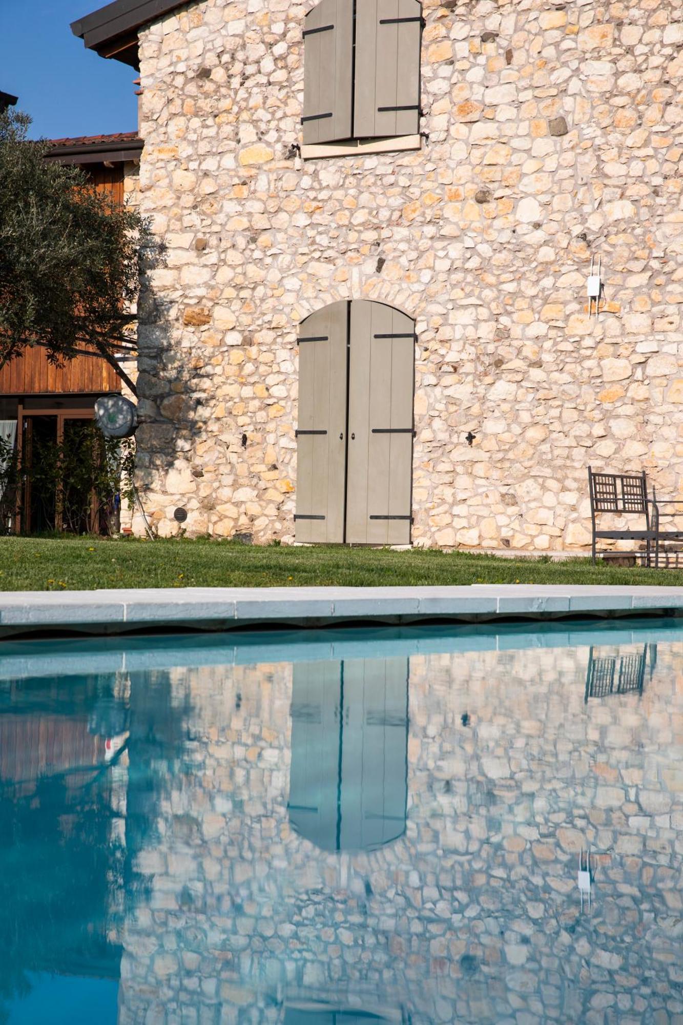 Corte Dei Soavi Suites - Apartments ソアーヴェ エクステリア 写真